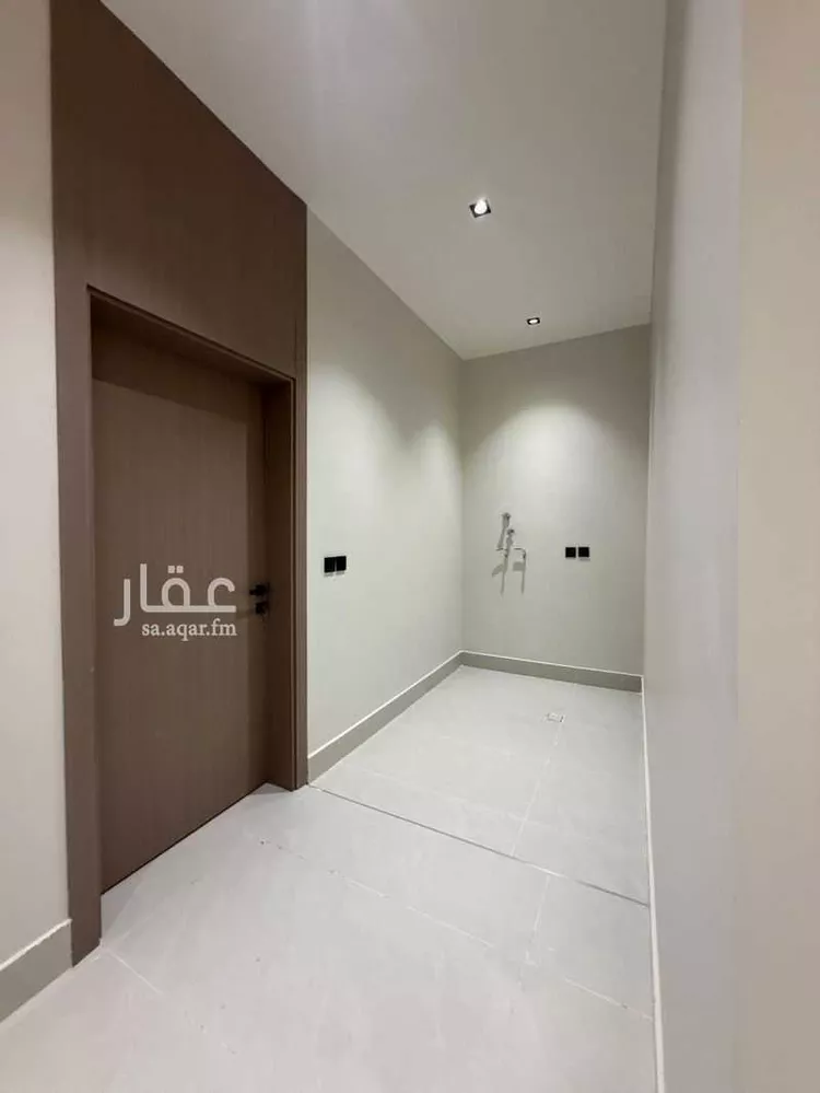 فيلا للبيع في شارع رجاء ابن ابي رجاء الباهلي, حي ضاحية الملك فهد, مدينة الدمام, المنطقة الشرقية 9