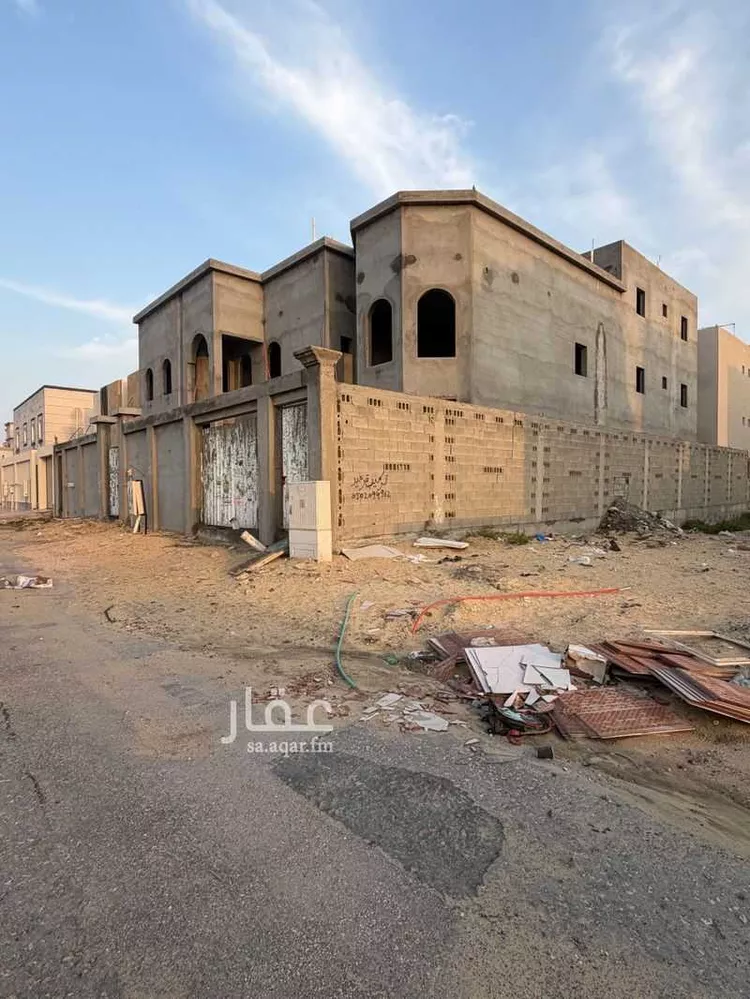 فيلا للبيع في شارع ليلى السدوسية, حي الأمانة, مدينة الدمام, المنطقة الشرقية صورة 3