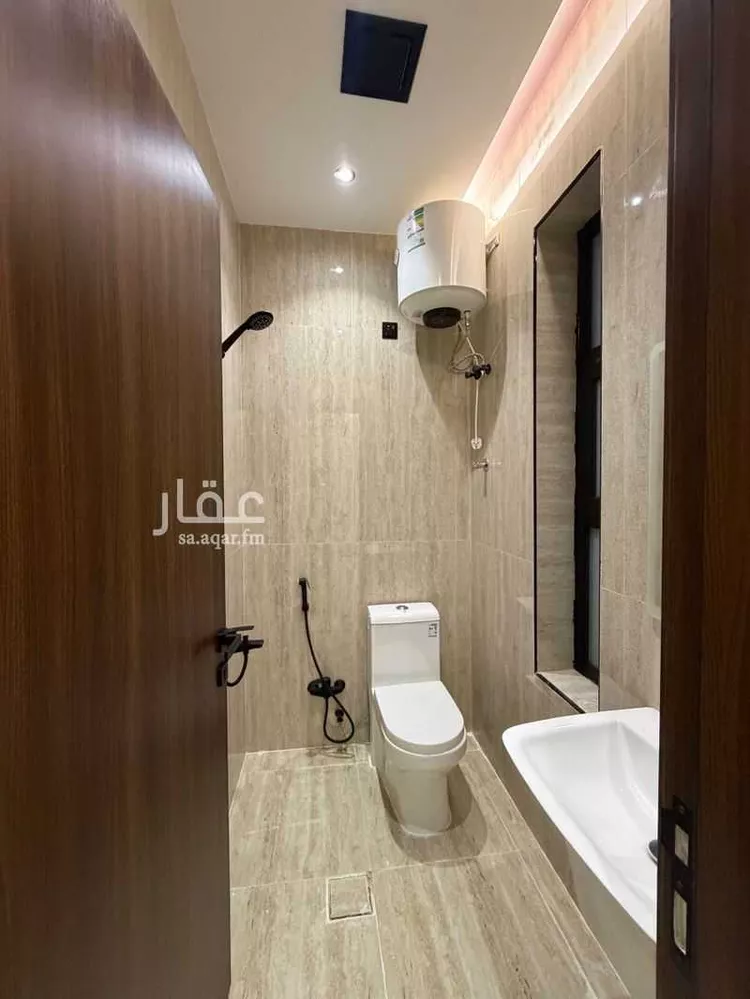 Apartment for Sale in Dammam King Fahd 23