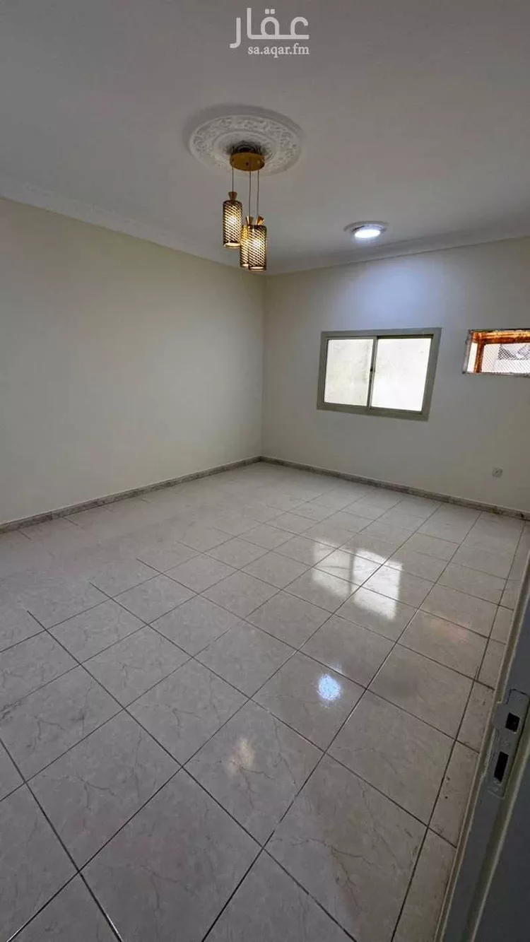شقة للإيجار في شارع إبن الطرابلسي, حي الصفاء, مدينة جدة, منطقة مكة المكرمة