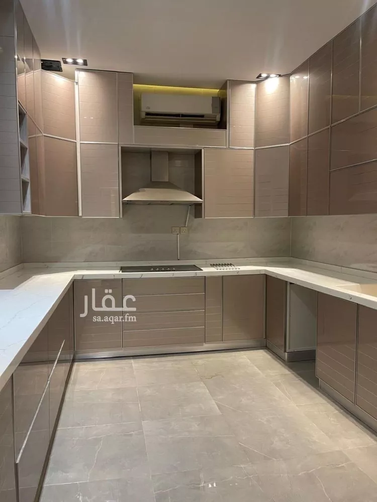 فيلا للإيجار في شارع عبدالكريم سلمان, حي العارض, مدينة الرياض, منطقة الرياض صورة 5