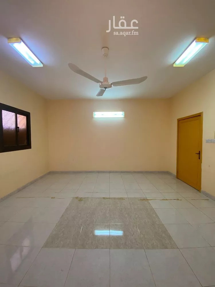 Floor for Rent in Al Bukayriyah Az Zuhur 21