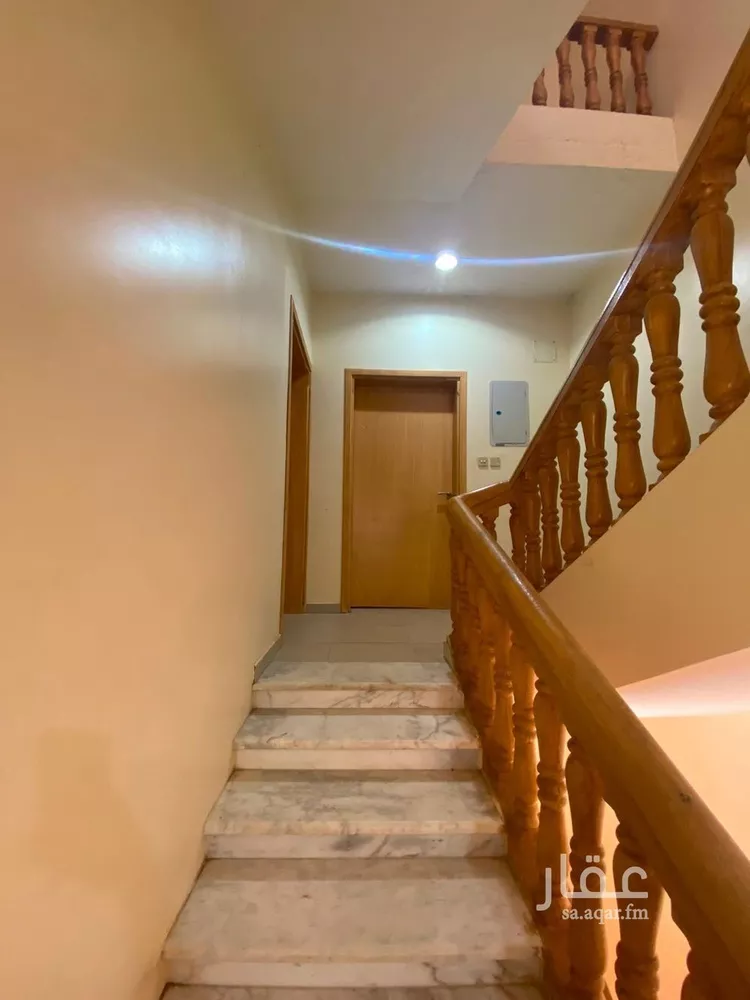 Floor for Rent in Al Bukayriyah Al Mohamadiah Subdivision 16