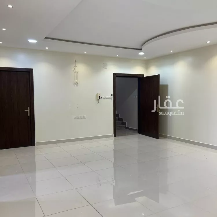 Floor for Rent in Al Bukayriyah Az Zuhur صورة 5