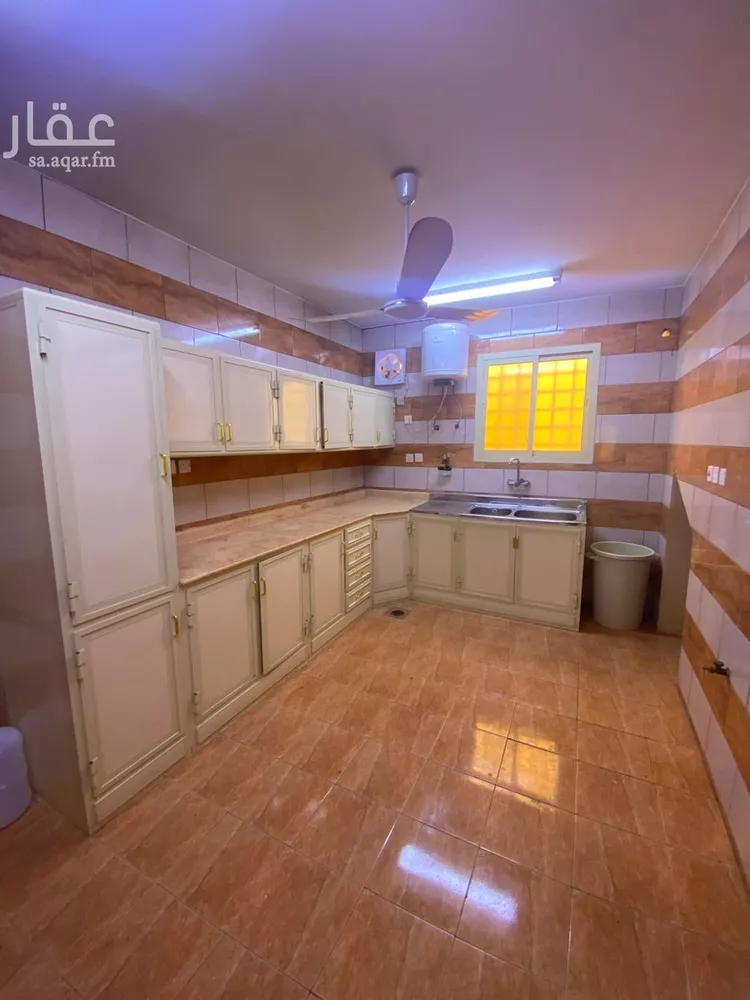 Floor for Rent in Al Bukayriyah Al Mohamadiah Subdivision 9