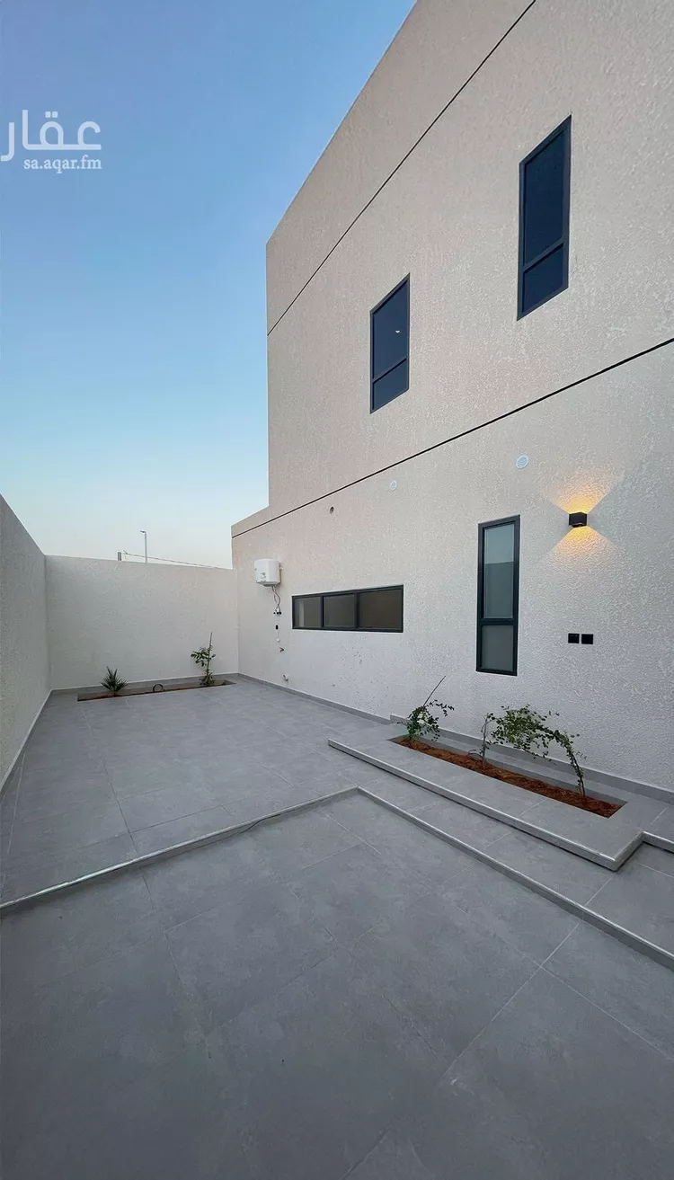 Villa for Sale in Al Bukayriyah Al Khalidiyah 10