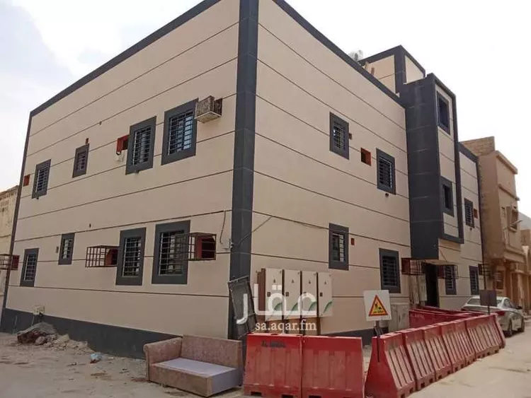 عمارة للبيع في شارع صالح الشيباني, حي اليمامة, مدينة الرياض, منطقة الرياض 8