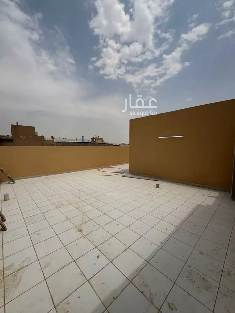 عمارة للبيع في شارع صالح الشيباني, حي اليمامة, مدينة الرياض, منطقة الرياض صورة 3