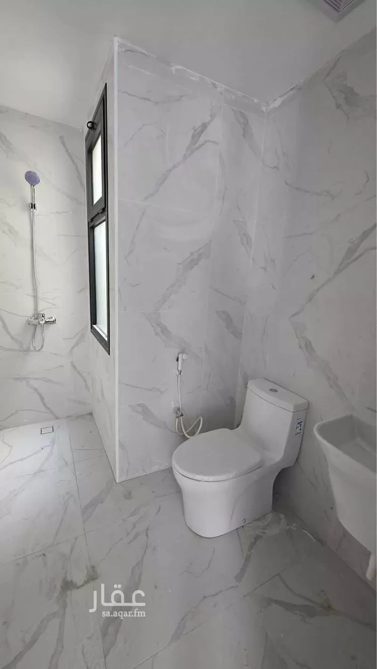 عمارة للإيجار في شارع الاخاء, حي العقربية, مدينة الخبر, المنطقة الشرقية صورة 3