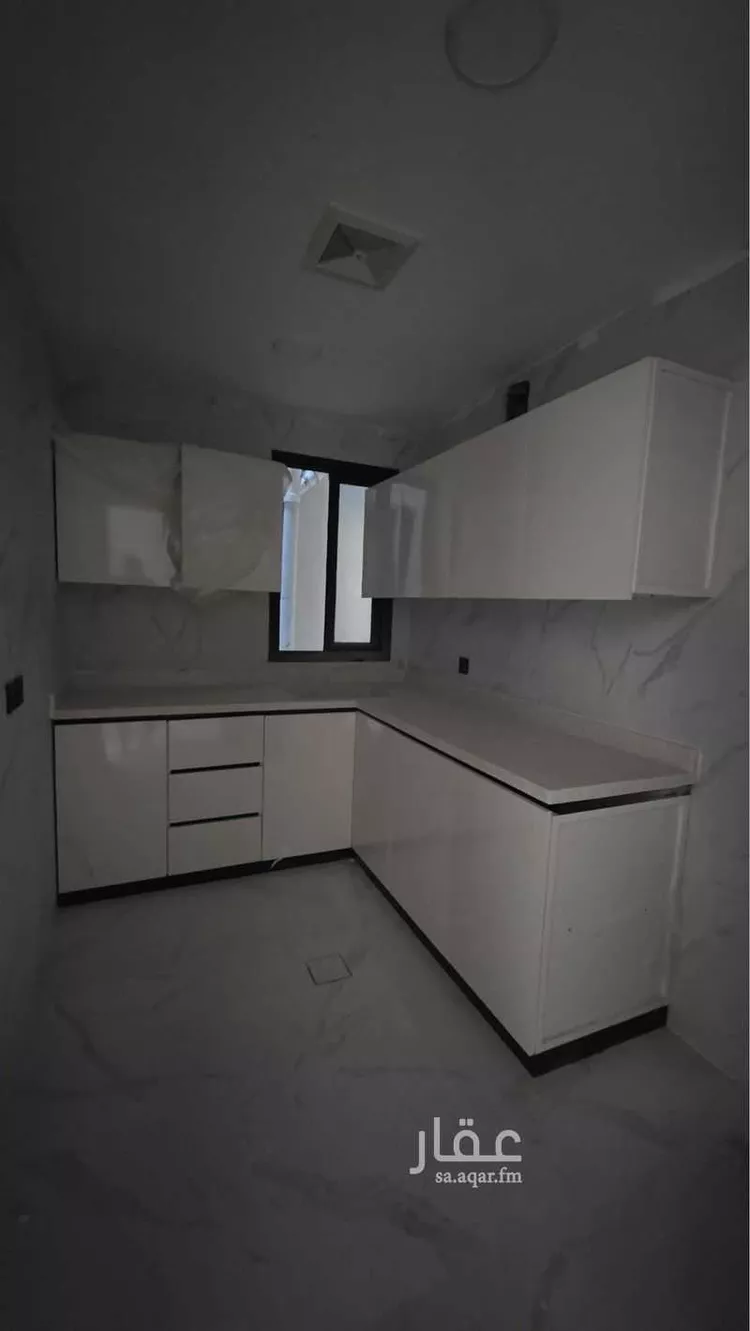 عمارة للإيجار في شارع الاخاء, حي العقربية, مدينة الخبر, المنطقة الشرقية صورة 2