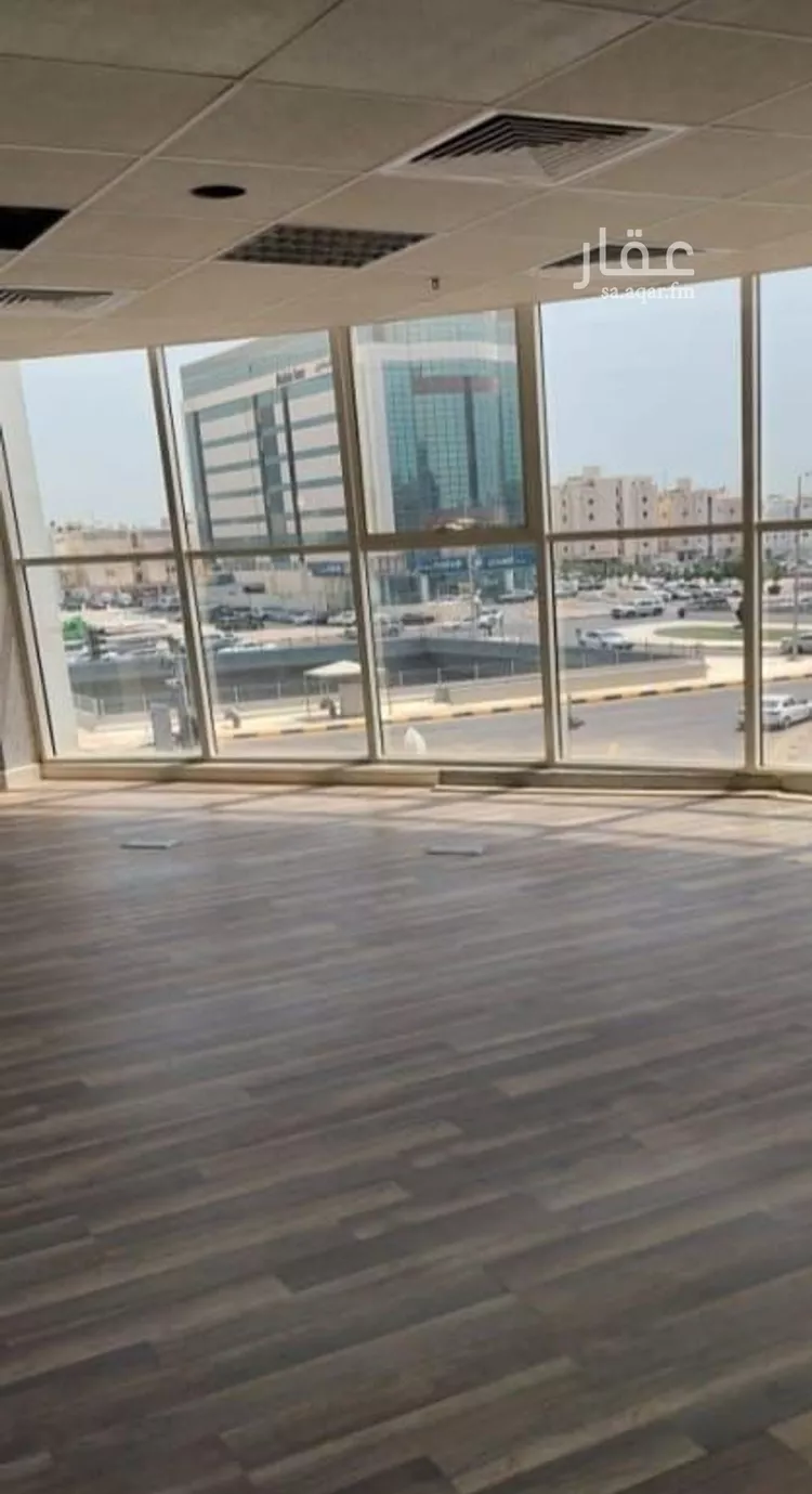 برج للإيجار في شارع طريق الظهران, حي الثقبة, مدينة الخبر, المنطقة الشرقية صورة 4
