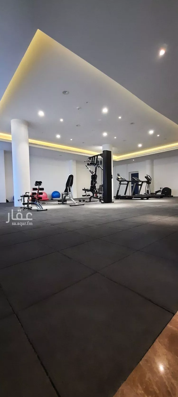 عمارة للإيجار في شارع المراح, حي الحمراء, مدينة الخبر, المنطقة الشرقية صورة 3