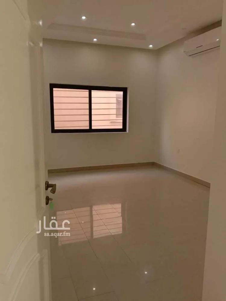 فيلا للإيجار في شارع زكريا الانصاري, حي اليرموك, مدينة الخبر, المنطقة الشرقية 15
