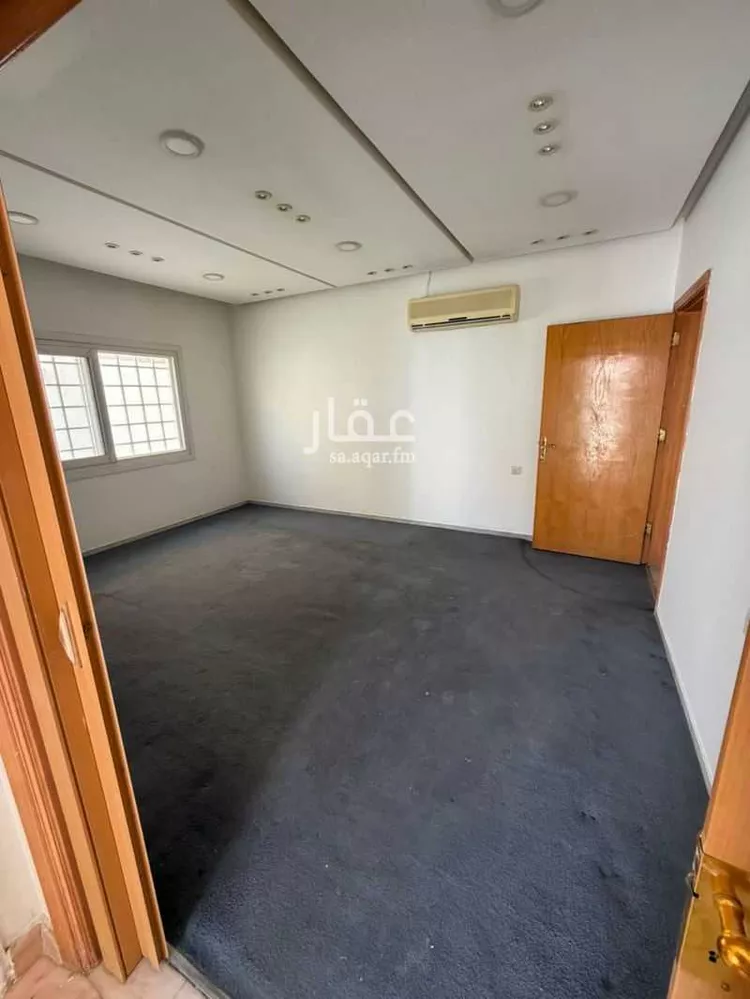 فيلا للبيع في شارع البرزي, حي المروج, مدينة الرياض, منطقة الرياض صورة 2