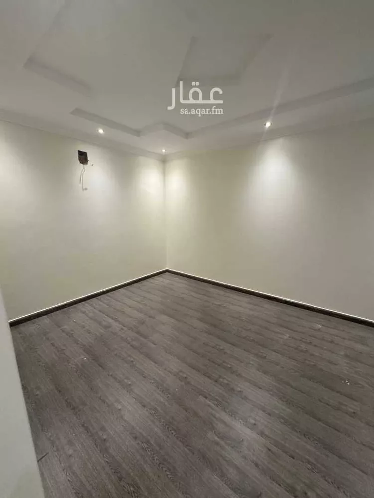 فيلا للإيجار في شارع رقم 326, حي الياسمين, مدينة الرياض, منطقة الرياض صورة 2