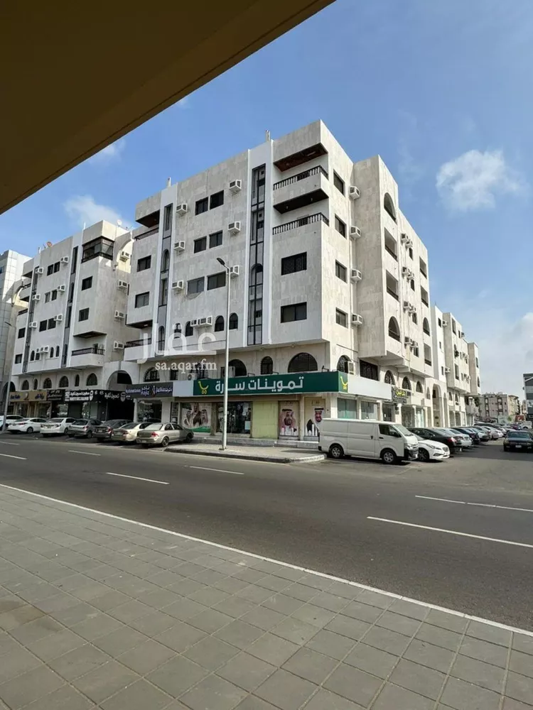 شقة للإيجار في صورة 2