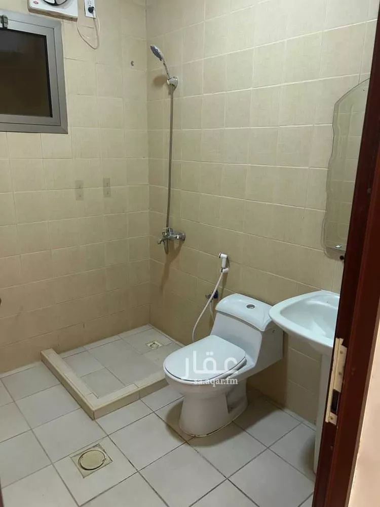 شقة للإيجار في شارع الامام علي بن ابي طالب, حي النزهة, مدينة الدمام, المنطقة الشرقية صورة 3