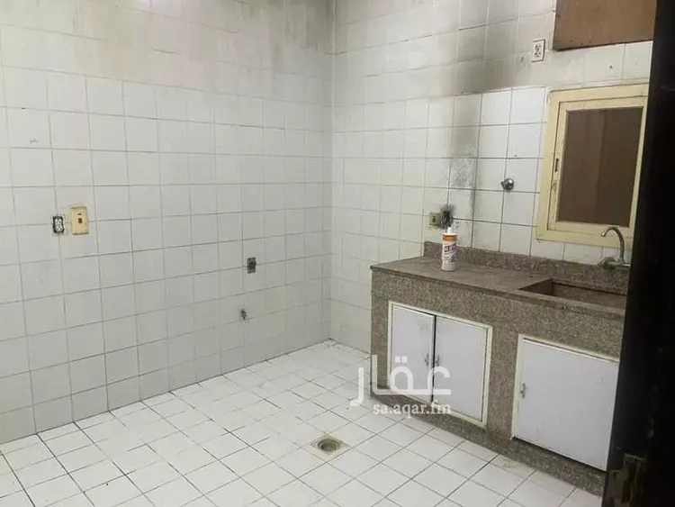 عمارة للإيجار في شارع الملك عبدالله بن عبدالعزيز, حي منسوبي التعليم الأول, مدينة الاحساء, المنطقة الشرقية صورة 2