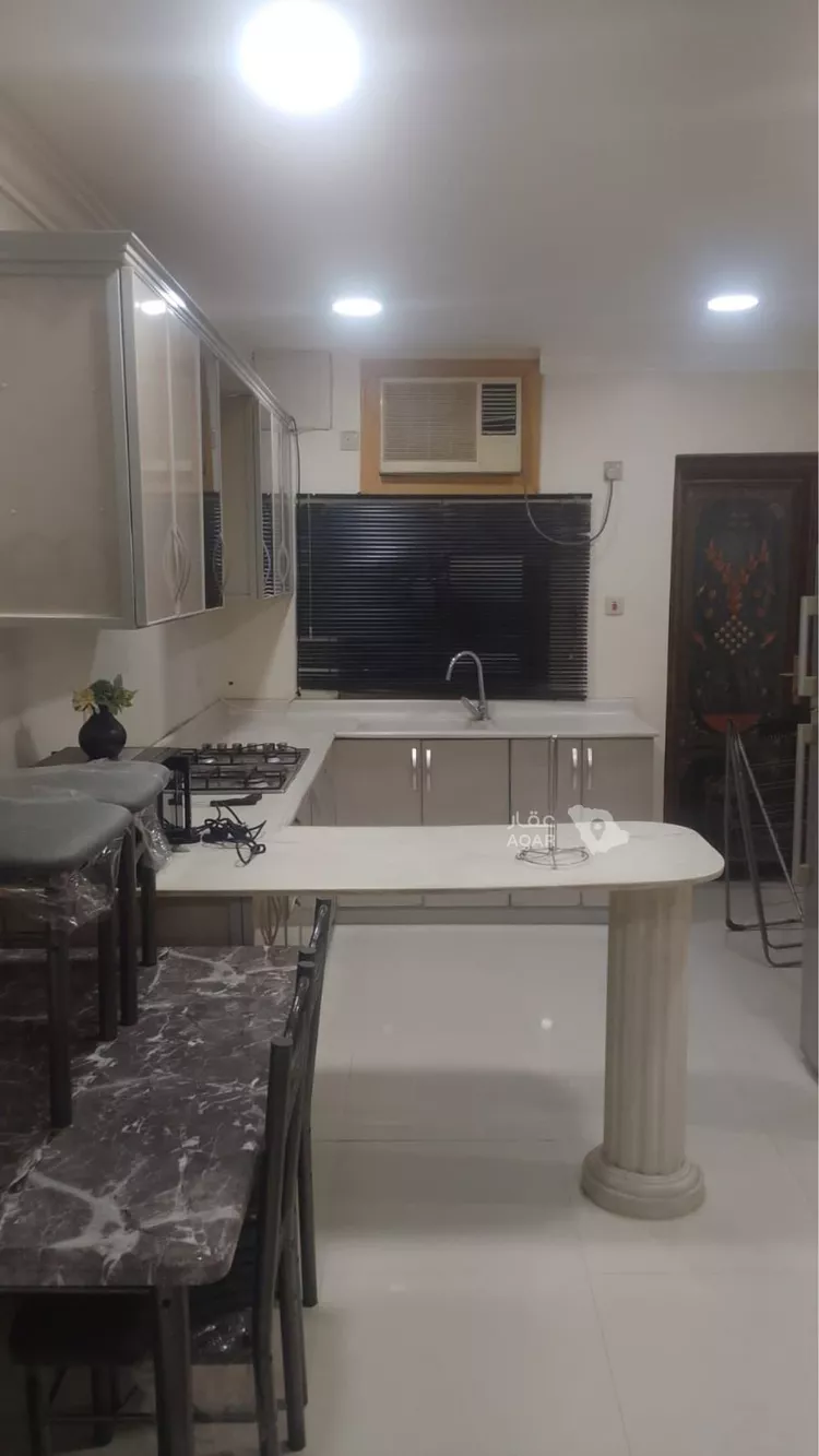 شقة للبيع في شارع ابن النفيس, حي الحفيرة, مدينة الاحساء, المنطقة الشرقية