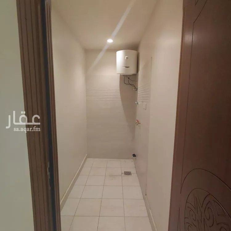 شقة للإيجار في شارع عبدالرشيد الطرفي, حي إشبيلية, مدينة الرياض, منطقة الرياض صورة 3