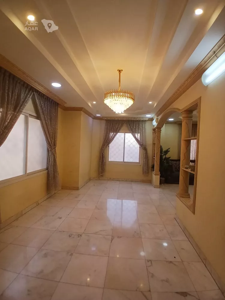 فيلا للإيجار في شارع التمام, حي الحمراء, مدينة الرياض, منطقة الرياض 7