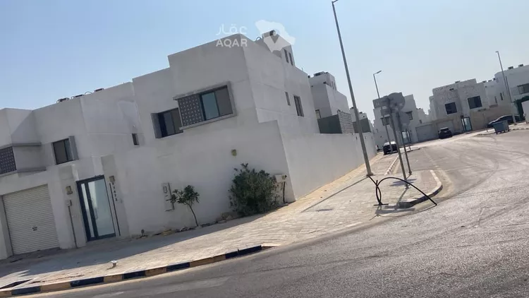 فيلا للإيجار في شارع 29د, حي الإسكان الجنوبي, مدينة الدمام, المنطقة الشرقية صورة 2