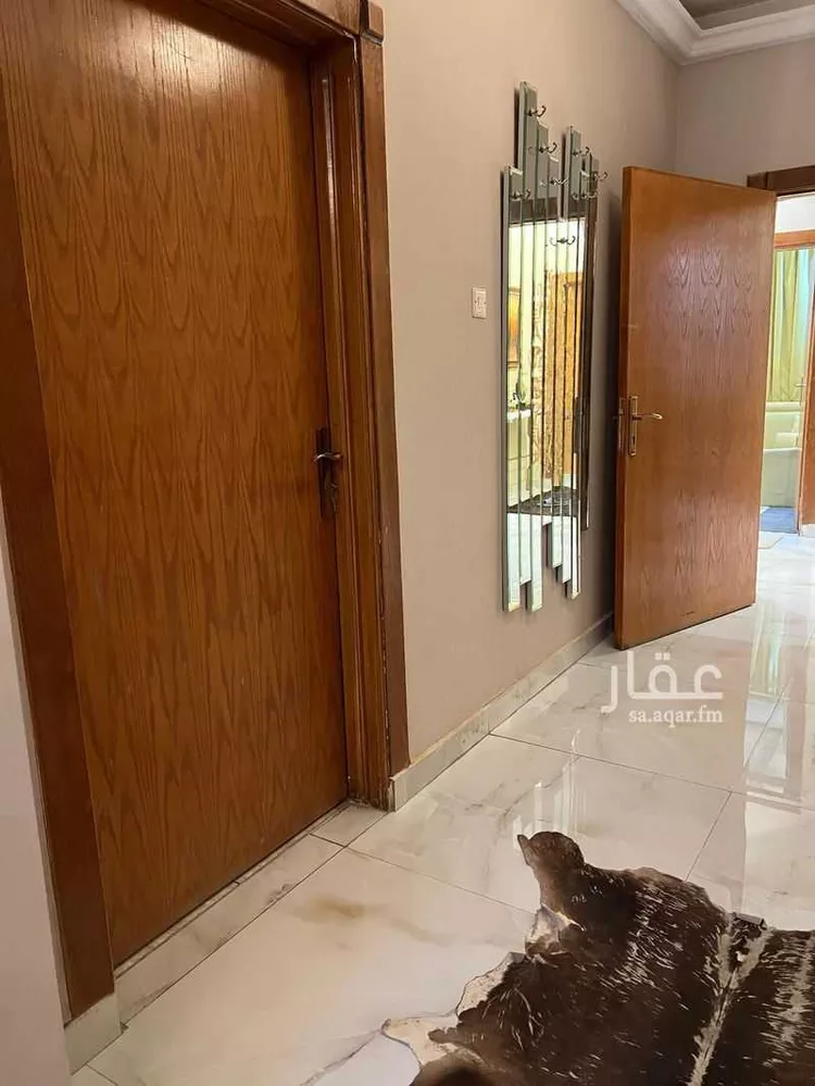 فيلا للبيع في شارع فالح بن خفاف, حي شبرا, مدينة الرياض, منطقة الرياض صورة 4