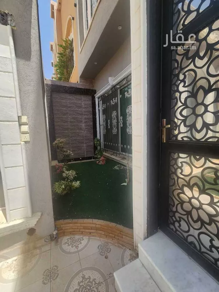 فيلا للإيجار في شارع حسن الشاعر, حي عكاظ, مدينة الرياض, منطقة الرياض