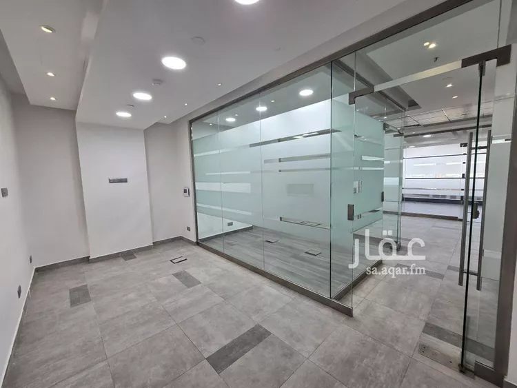 مكتب تجاري للإيجار في شارع طه خصيفان, حي الشاطئ, مدينة جدة, منطقة مكة المكرمة صورة 2