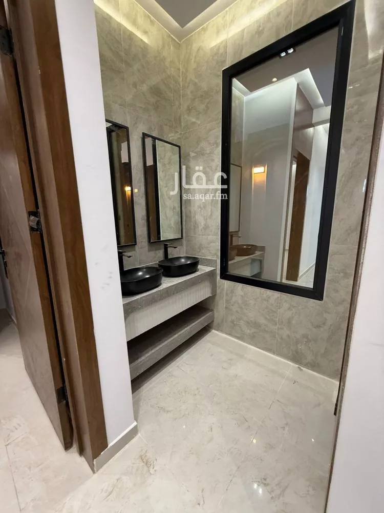 فيلا للبيع في شارع الحنفي, حي طويق, مدينة الرياض, منطقة الرياض صورة 3