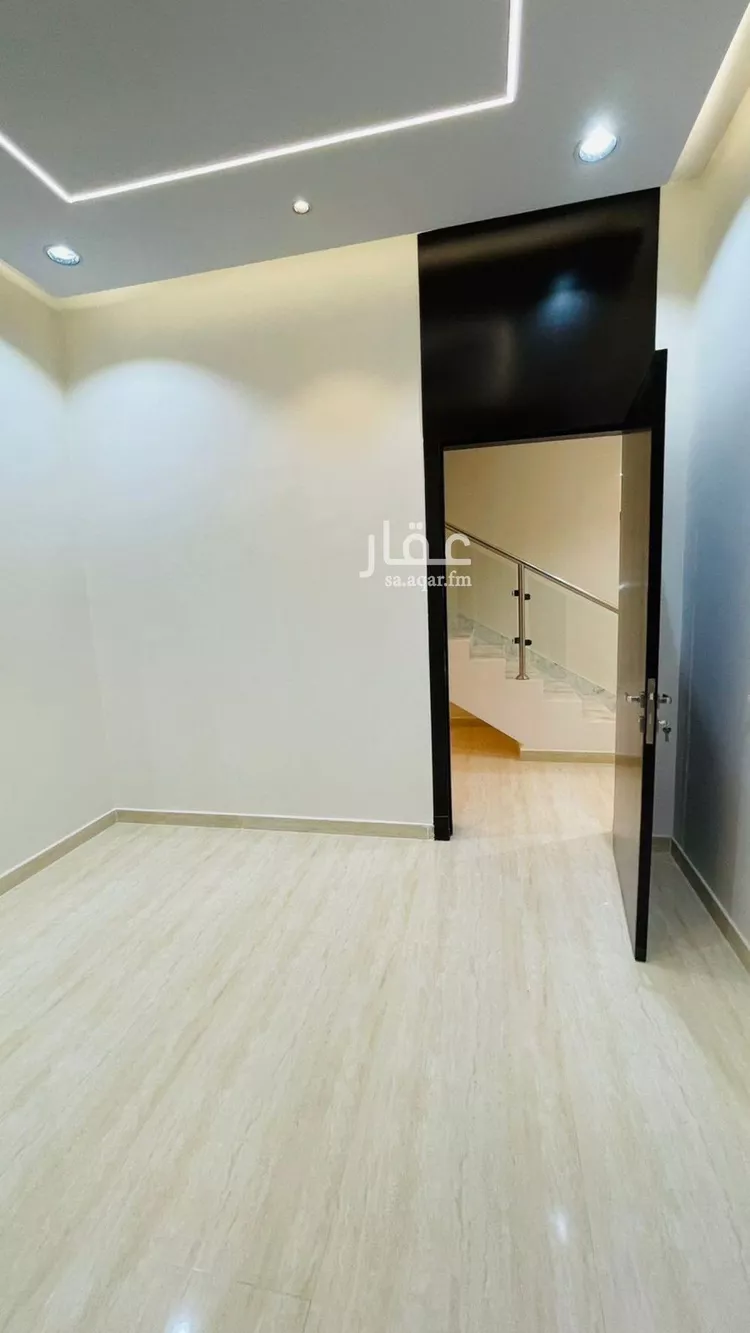 فيلا للبيع في شارع سيار بن وردان, حي العريجاء الأوسط, مدينة الرياض, منطقة الرياض صورة 2