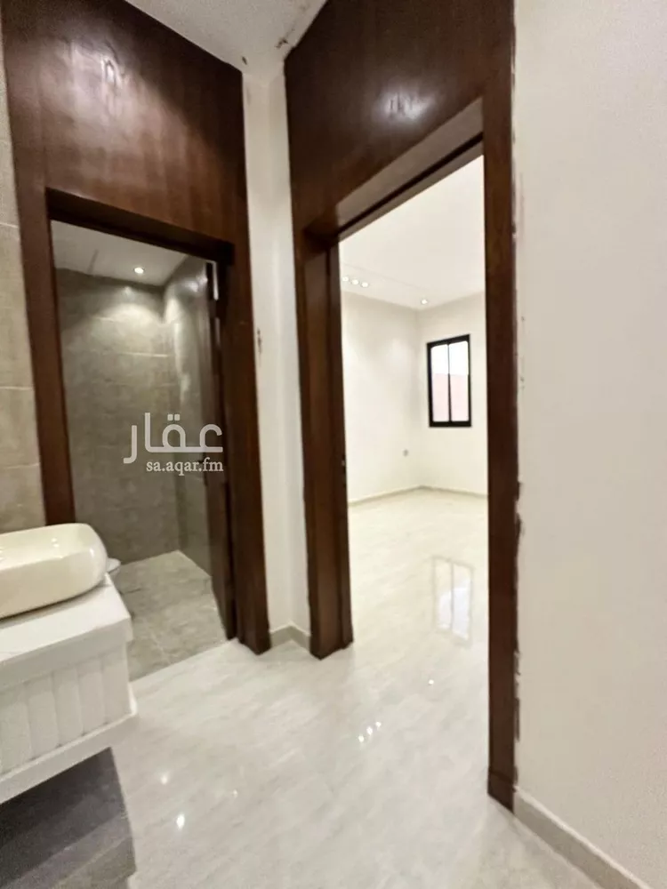 دور للبيع في شارع المرصد, حي الحزم, مدينة الرياض, منطقة الرياض صورة 2