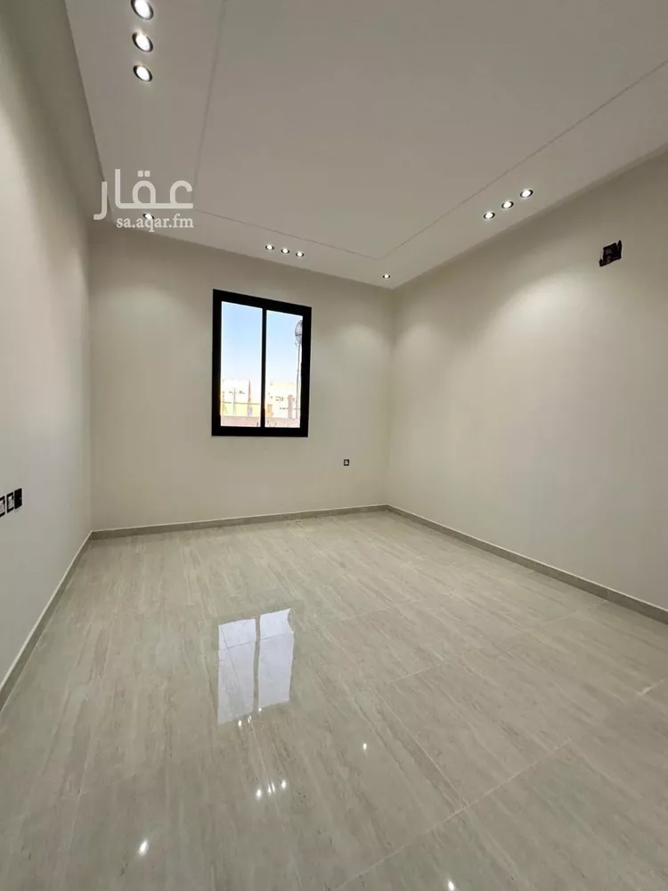 دور للبيع في شارع المرصد, حي الحزم, مدينة الرياض, منطقة الرياض صورة 5