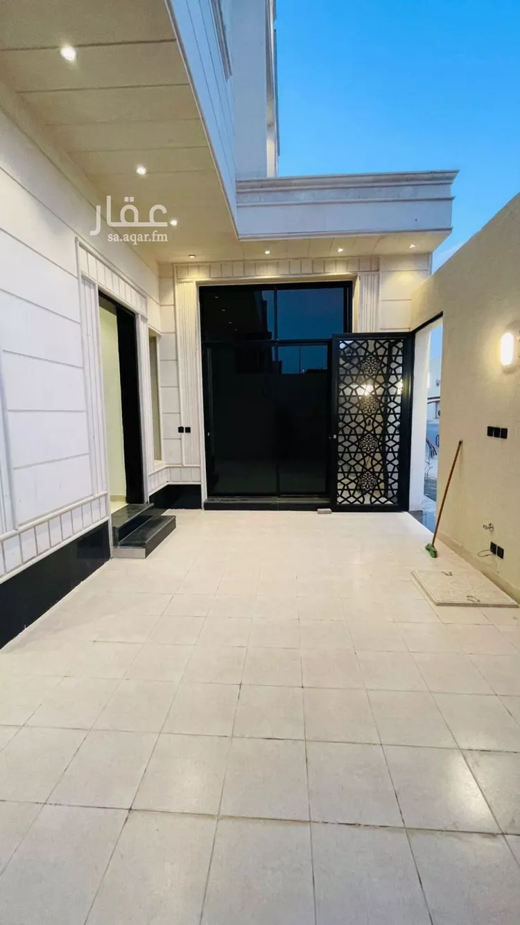 فيلا للبيع في شارع مودود أرسلان, حي العريجاء الغربي, مدينة الرياض, منطقة الرياض صورة 3