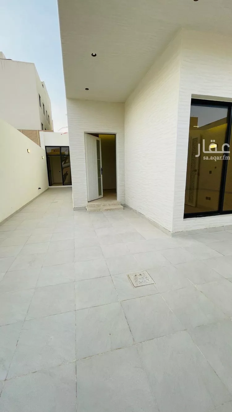 دور للبيع في شارع إسماعيل الخطيبي, حي الحزم, مدينة الرياض, منطقة الرياض صورة 2