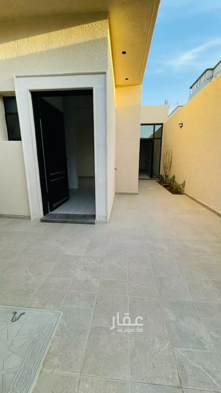 دور للبيع في شارع عمر الرازي, حي الزهرة, مدينة الرياض, منطقة الرياض صورة 2