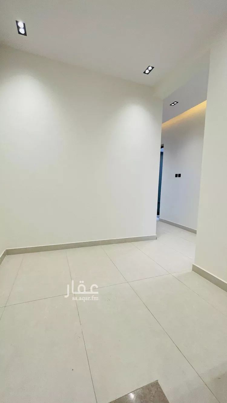 دور للبيع في شارع آل عبدالقادر, حي سلطانة, مدينة الرياض, منطقة الرياض صورة 5