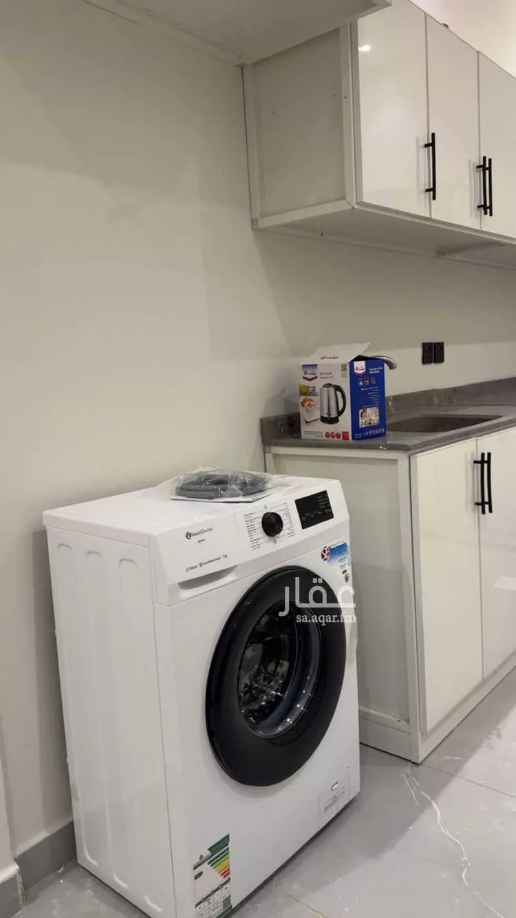 شقة للإيجار في شارع ابن الأستاذ, حي الضباط, مدينة الرياض, منطقة الرياض صورة 2