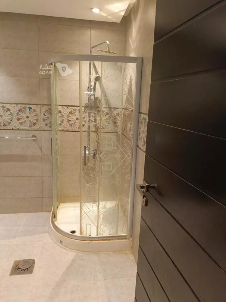 Villa for Sale in Riyadh Al Khalidiyah صورة 3