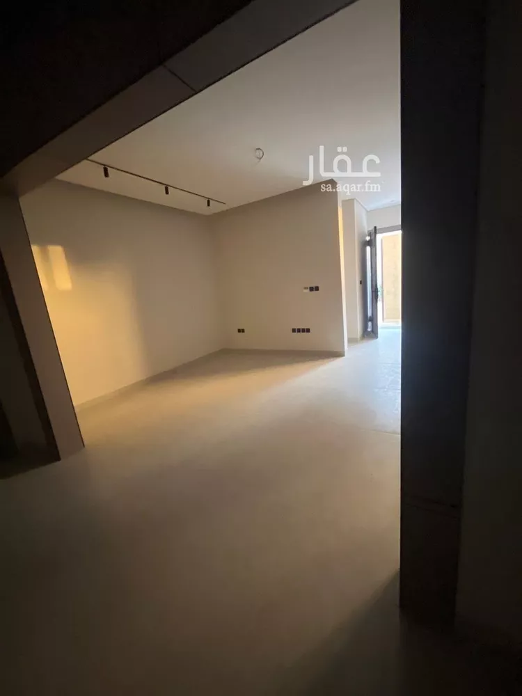 دور للبيع في شارع جراب, حي غرناطة, مدينة الرياض, منطقة الرياض صورة 5