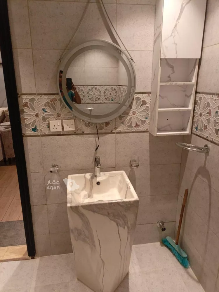 Villa for Sale in Riyadh Al Khalidiyah 10