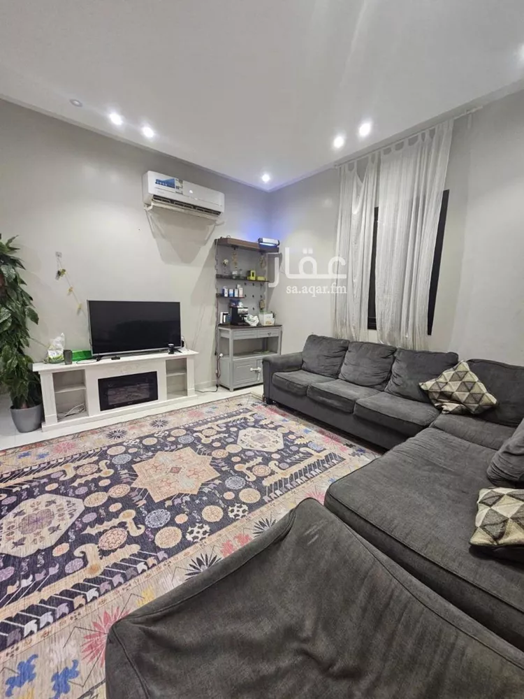 فيلا للإيجار في شارع عبدالرحمن بن حسان, حي غرناطة, مدينة الرياض, منطقة الرياض 9