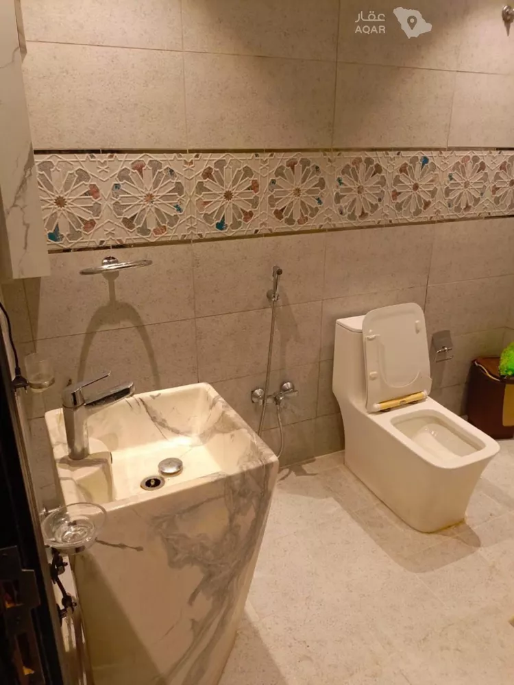 Villa for Sale in Riyadh Al Khalidiyah 7