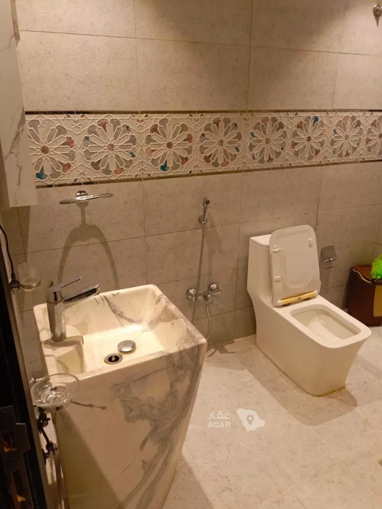 Villa for Sale in Riyadh Al Khalidiyah صورة 4