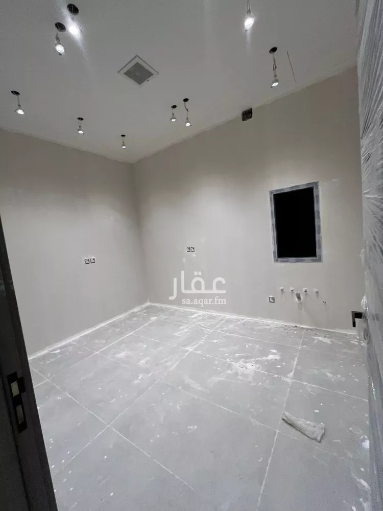 Floor for Sale in Riyadh Ghirnatah