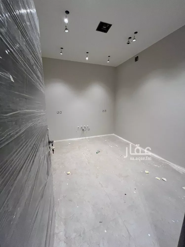 Floor for Sale in Riyadh Ghirnatah