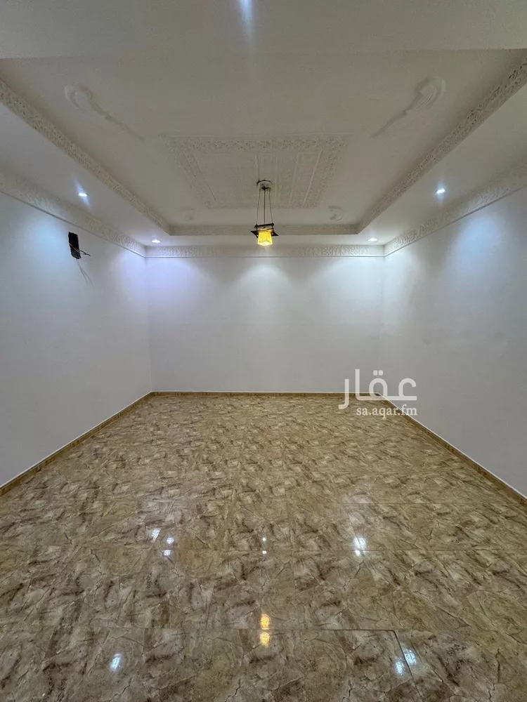 شقة للإيجار في شارع الغريسة, حي إشبيلية, مدينة الرياض, منطقة الرياض