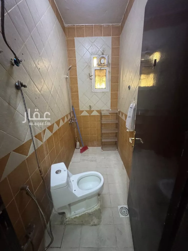 شقة للإيجار في شارع الظهران, حي إشبيلية, مدينة الرياض, منطقة الرياض 6