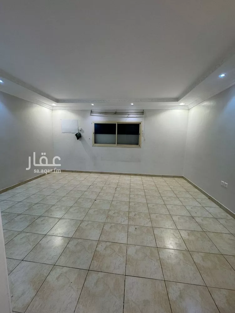 شقة للإيجار في شارع جبل الأرام, حي إشبيلية, مدينة الرياض, منطقة الرياض