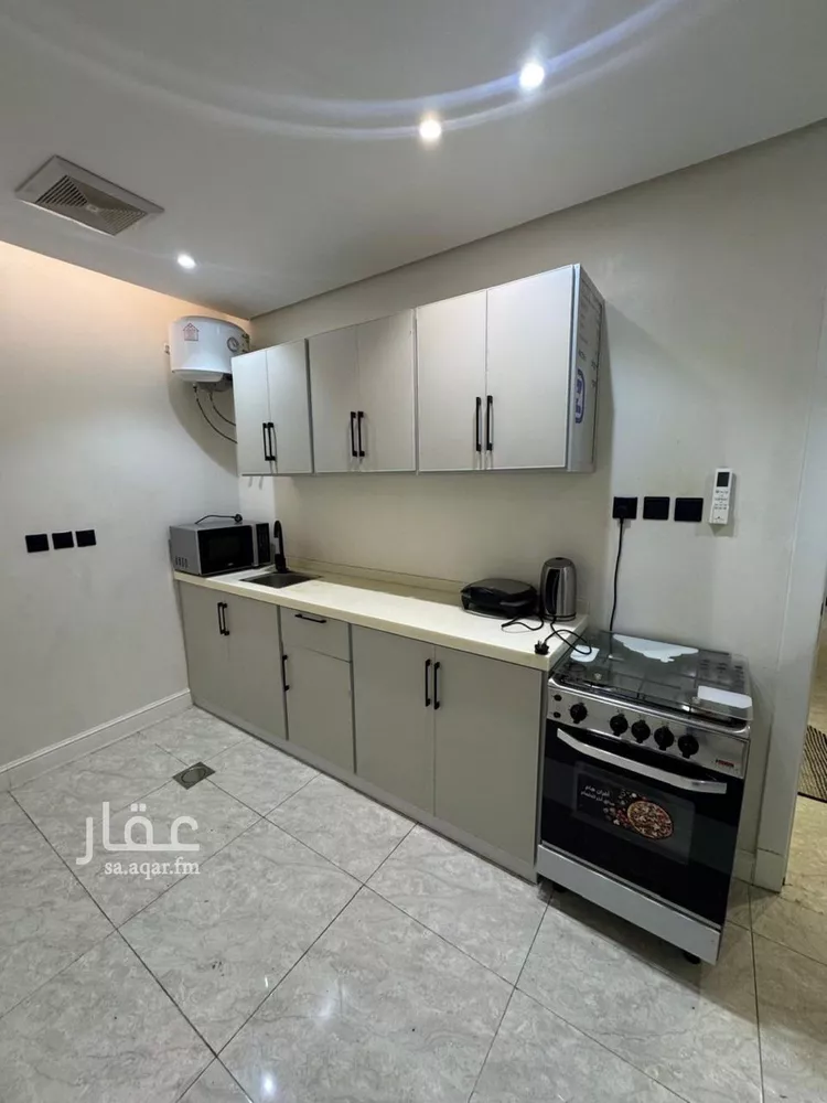 شقة للإيجار في شارع الفضائل, حي إشبيلية, مدينة الرياض, منطقة الرياض